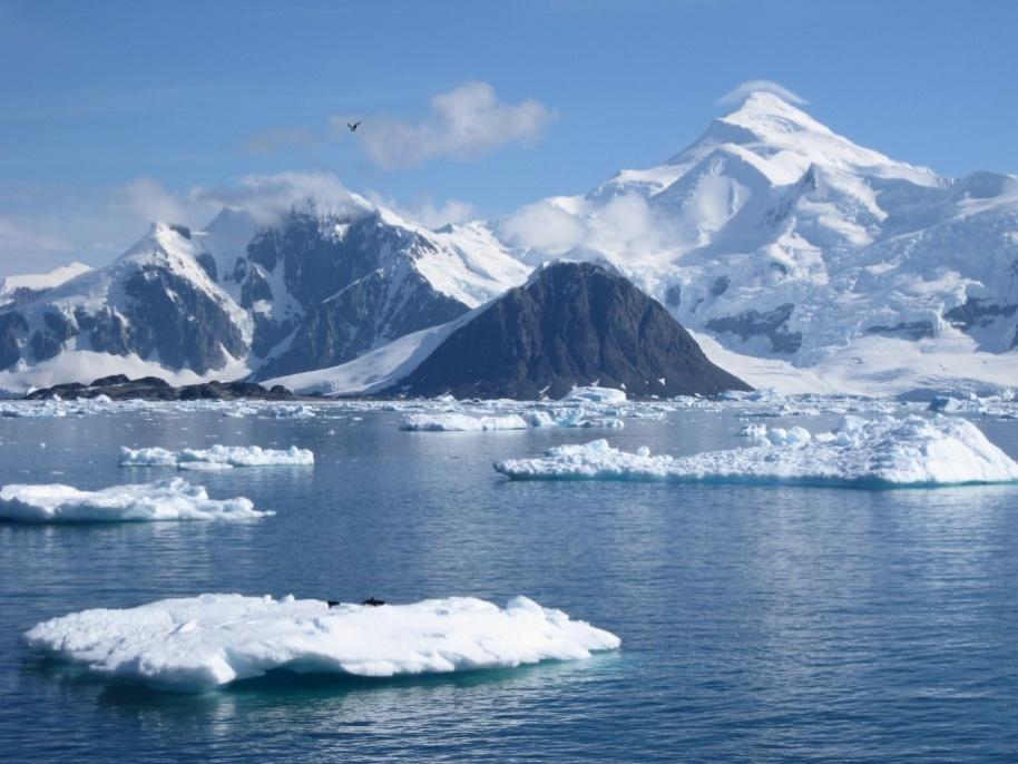 CLIMA Il clima dei ghiacci perenni è il più freddo dei climi terrestri ed è caratterizzato da un