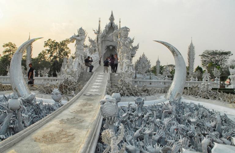 situato a 15 chilometri dalla città di Chiang Rai, in Thailandia. È un particolarissimo tempio al contempo buddista ed induista.