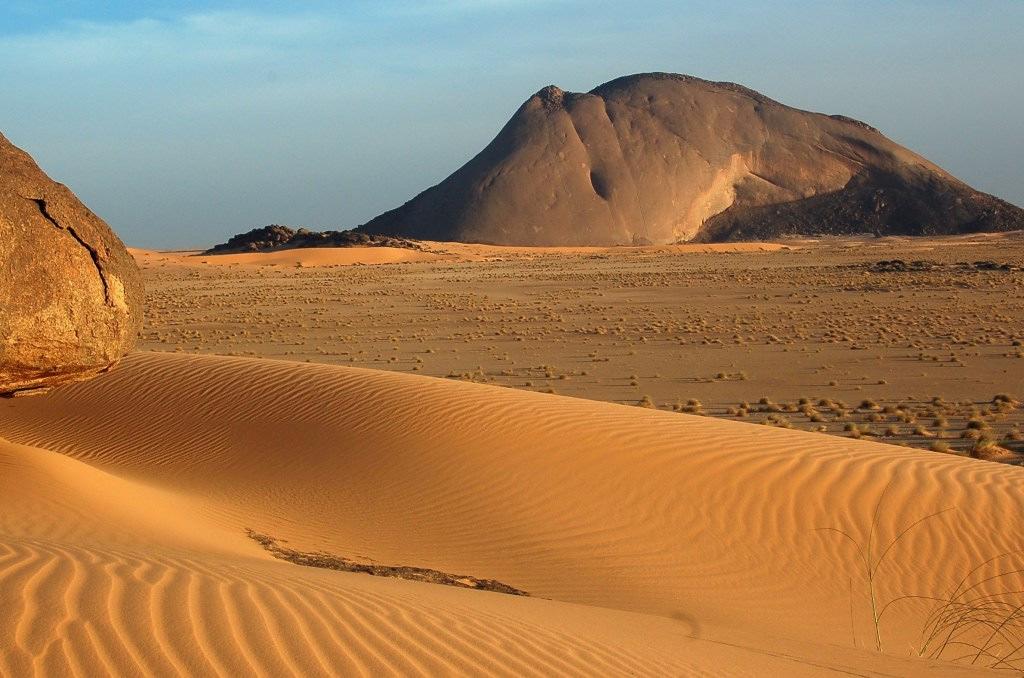 L unico paese sahariano che si affaccia sull oceano con le dune che terminano nel mare e dove si trova il suggestivo Parco del Banc d Arguin (Patrimonio UNESCO).
