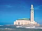 Odlet z Bratislavy, prílet do Maroka Oujda, presunieme sa do stredovekého kráľovského mesta Fez (UNE- SCO). Spoznáme najstaršie kráľovské mesto, kolísku vzdelania a jeho najväčšie pamiatky.