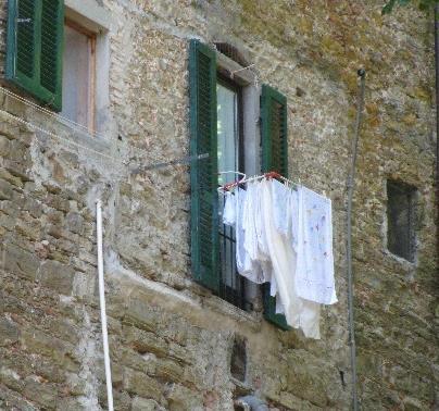 In tante case italiane non c è una lavanderia, soprattutto non c è il concetto di «área de serviço» come in Brasile.