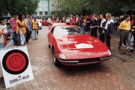 Clubraduni Il Gran Criterium 2001 Gli ultimi raduni della stagione hanno definito la classifica finale del Gran Criterium del Ferrari Club Italia, il campionato sociale di regolarità che si è