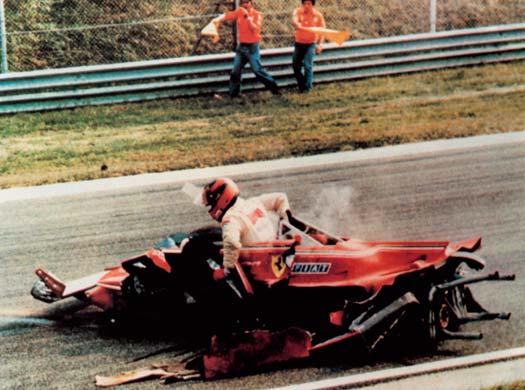 Ma soprattutto, ricordiamo i suoi duelli epici, come quello, grandissimo, a Digione, nel 1979, quando, per un paio di interminabili giri, si prese a ruotate con la Renault turbo di Arnoux per la