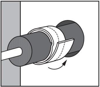 Tagliare la benda antifuoco Hilti CFS-B affinché corrisponda al diametro esterno dell'isolamento. Considerare il numero di 2 strati.