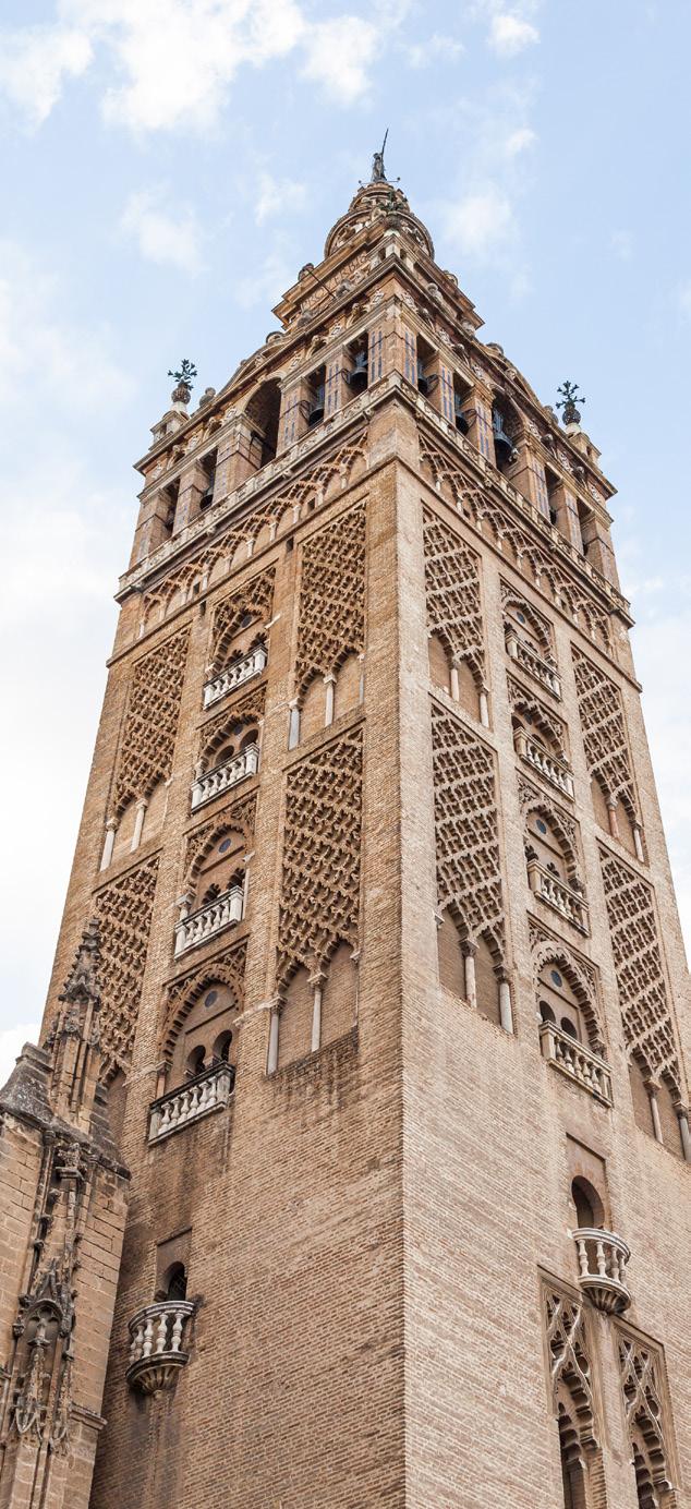 CITTÀ LA GIRALDA SIVIGLIA SIVIGLIA Scopri Siviglia, una città carica di storia. Ti sorprenderà la cattedrale, ricavata da quella che in origine era la Grande Moschea.