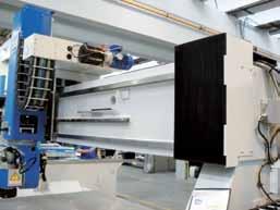 . Available open frame configurations with Z stroke 1400 mm for the processing of special bent glass, or twin-table for pendular processing of big series.