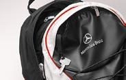 e del logo Mercedes-Benz all esterno, made by deuter.