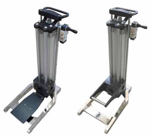 NEW FRONT & REAR AIR JACK TROLLEYS SOLLEVATORI PNEUMATICI ANTERIORI & POSTERIORI Front Air Jack Sollevatore Pneumatico Anteriore Standard version / Versione standard B.37.05.02.