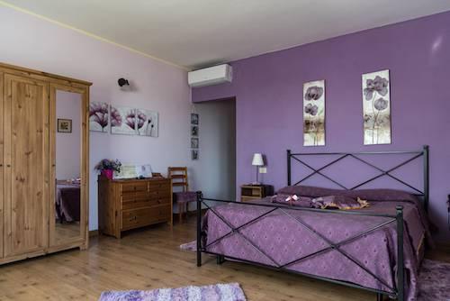 Ricomincio da 3 b&b 347 1685 177 Via Santa Maria Cerquito, snc Formia info@ricomincioda3.