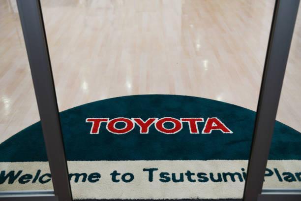 Toyota vende i suoi modelli in più di 170 paesi. L obiettivo guida è diventare l azienda più verde al mondo.