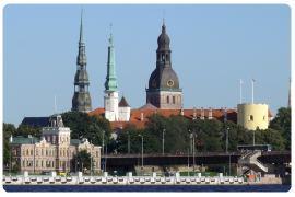 Proseguimento per Riga, arrivo in hotel nel tardo pomeriggio. Cena libera e pernottamento in hotel.