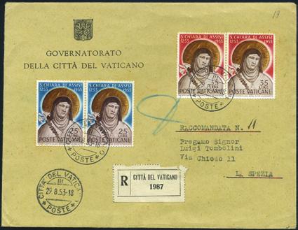 .. 40 - Vaticano - 7/12/1954 - Anno Santo la serie n 189/91 su FDC raccomandata... 10 - Interi Postali - Italia Regno - 1898 - Umberto 1 c. 10 + 10 rosa, n C27. Cat. 40... 10 - Interi Postali - Trieste A - 1954 - Mostra d Oltremare, regolarmente viaggiate per la Francia, n C28.