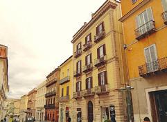 VIA PAPINIANO - FITTIAMO A pochi passi da Piazza Duomo e Corso Garibaldi.