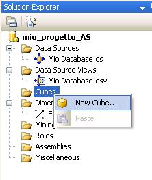 SQL Server BI Development Studio *Analysis Services* - introduzione - creare una dimensione - deploy e processamento - creazione di un cubo - browsing del cubo Creazione di un cubo Selezionare l