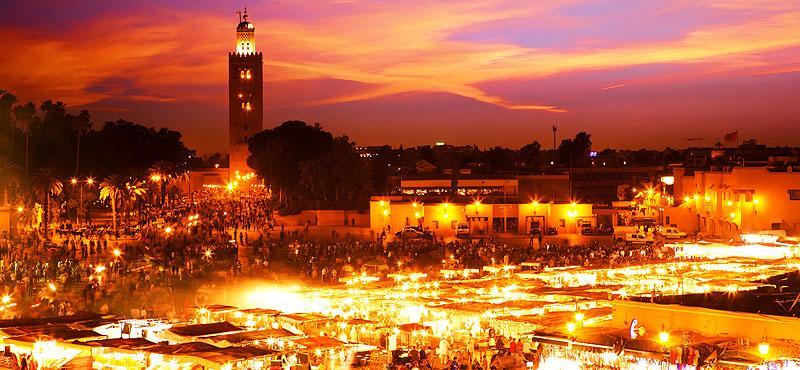 Giorno 15 - Ait Ben Haddou - Marrakech Dopo la visita della magnifica Kasbah di Ait Ben Haddou, si riparte in direzione di Marrakech.