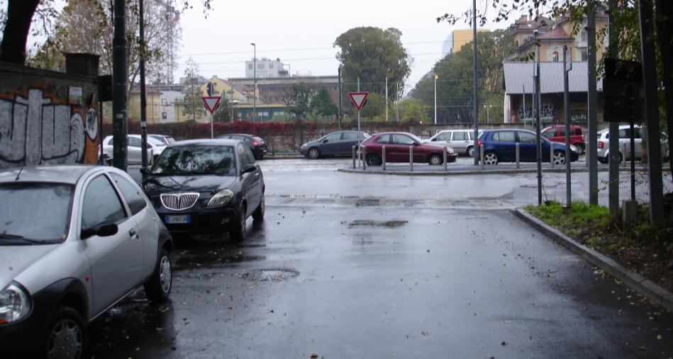 dei veicoli provenienti da ripa di Porta Ticinese in via Lombardini che risultano regolamentate secondo le norme di circolazione del vigente codice stradale. 3.1.2.