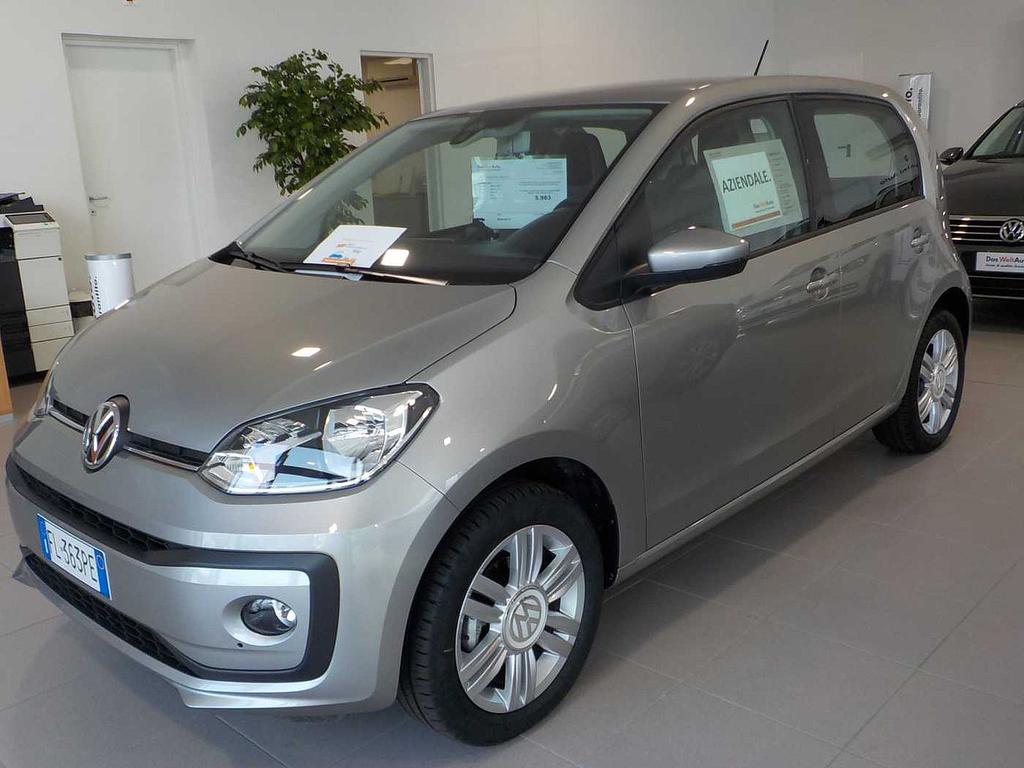 Volkswagen up! 1.0 75 CV 5p. high BlueMotion Technology ASG up! Immatricolazione: 10/ 2017 KM: 5963 Colore: ARGENTO MET. metallizzato Cilindrata: 999 Alimentazione: Benzina Prezzo: 12.