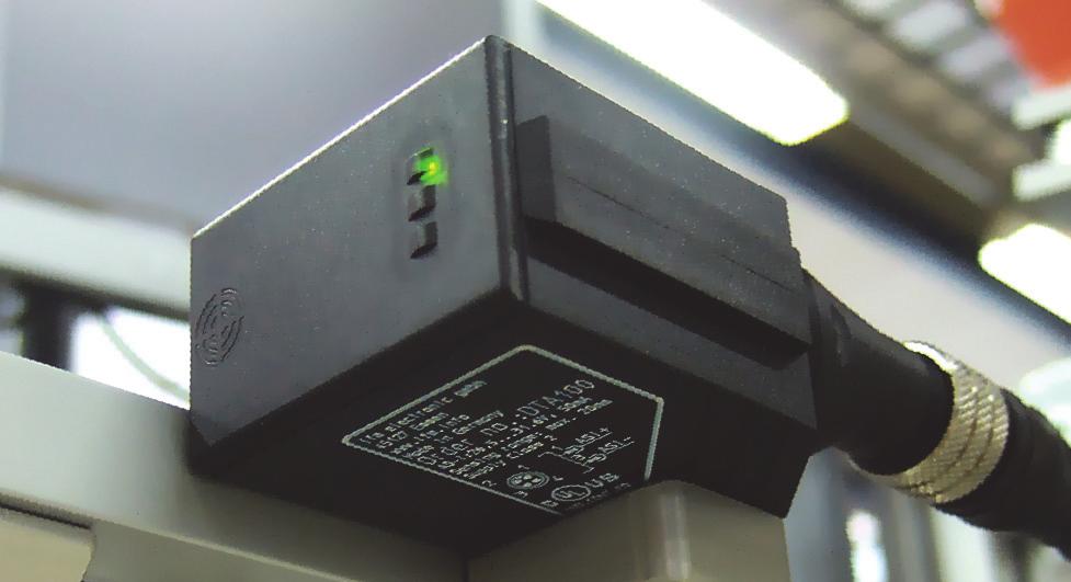Componenti RFID Tag RFID Testa di lettura/scrittura Il tag RFID può essere letto in maniera attendibile a velocità fino a 30 m/min.