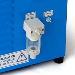 80% L analizzatore Noack ASTM D5800 Stand Alone include: pompa del vuoto integrata con filtro d ingresso crogiuolo d evaporazione per procedura B 10