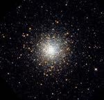 Ammasso globulare M 13, in Ercole distanza 23.150 a.l. (27.400 dal centro galattico) diametro 145 a.l. contiene circa 300.
