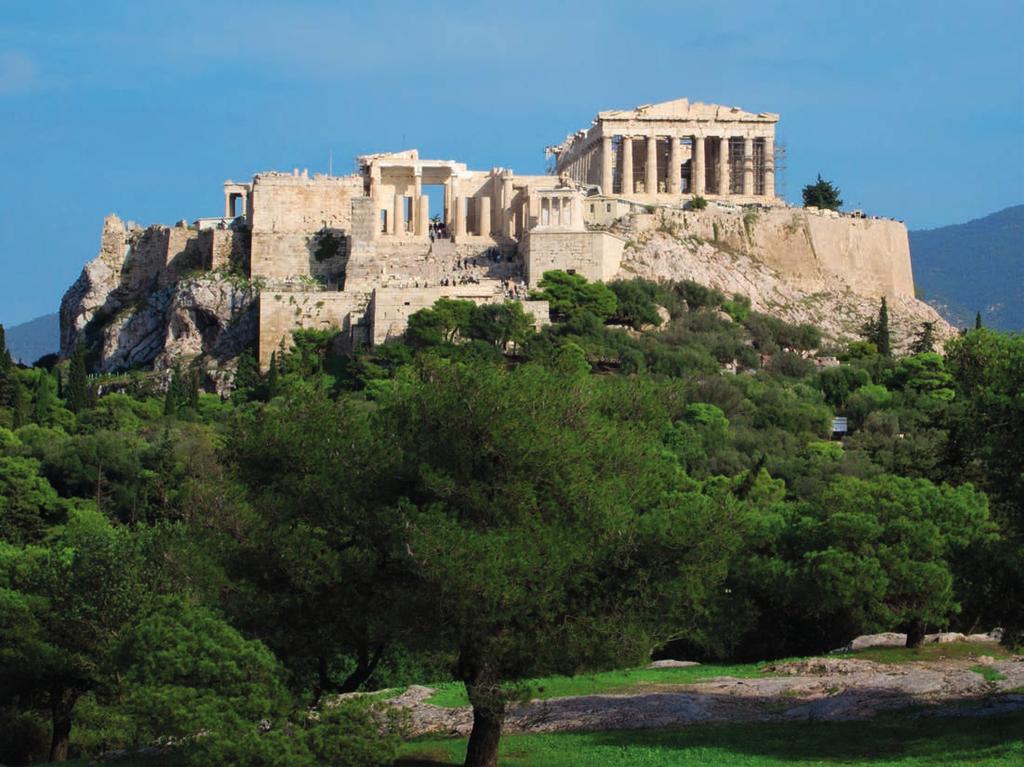 rte toria L Acropoli di Atene, memoria vivente della città Fig. 1 L Acropoli di Atene oggi La fotografia riprende l Acropoli con l ingresso monumentale dei propilei e la grande mole del Partenone.