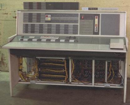 programma/dati) Dal 1956 fu introdotto il FORTRAN primo linguaggio di programmazione ad alto livello, a cui seguirono LISP, COBOL, ALGOL e BASIC Tempo di setup
