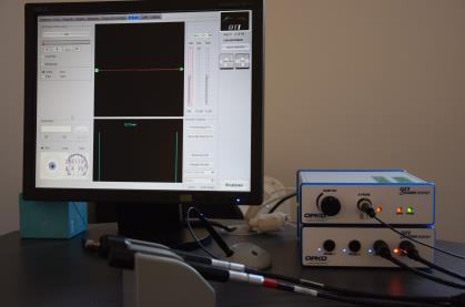 ULTRABIOMICROSCOPIA (UBM) E una particolare versione dell esame ecografico grazie al quale si ottengono immagini molto precise e dettagliate (ad elevata risoluzione) delle strutture