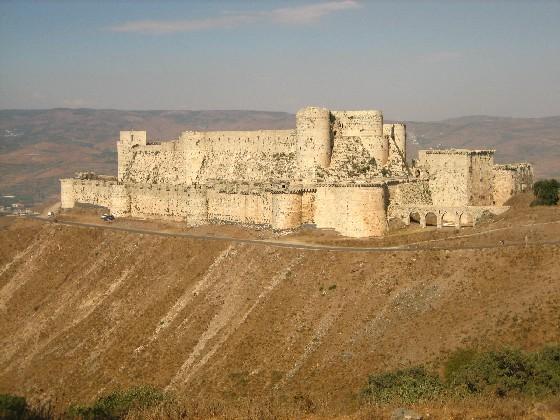 I Regni Crociati in Oriente Gerusalemme venne affidata a Goffredo di Buglione, che però rifiuta il titolo di re e preferisce quello di Difensore della Chiesa del Santo Sepolcro.