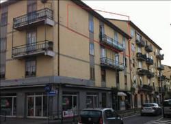 PRATO - VIA DEL CAMPACCIO, 60 - PIENA PROPRIETÀ DI APPARTAMENTO al piano primo (int. 3) composto da 4 vani oltre ingresso/disimpegno, cucina, servizio igien.