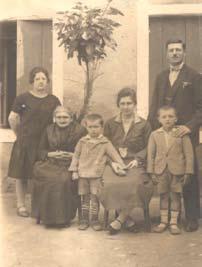 La famiglia Pavin nel 1927.