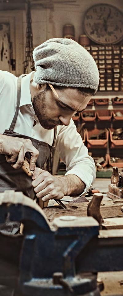 CHI SIAMO Salute e sicurezza nei luoghi di lavoro: un dovere verso se stessi e nei confronti del personale dipendente.