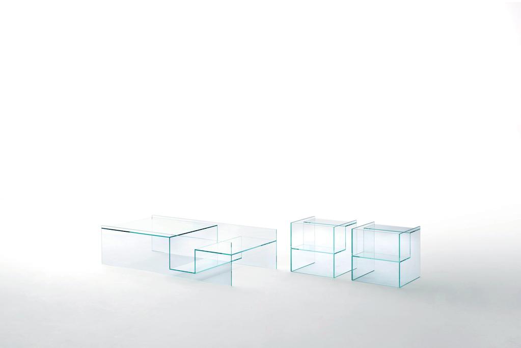 No. 26/27 LABYRINTH LABYRINTH Lissoni, Piero ITALIANO. Tavolini in cristallo trasparente extralight 8 mm, temperato ed incollato, dall aspetto estremamente leggero.