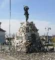 Piombino Dese (PD)/LEVADA, Via Giosuè Carducci 05 00677617 figura di : fante in combattimento tempietto, Monumento ai caduti guerra Piazzola sul Brenta (PD), VACCARINO, Strada
