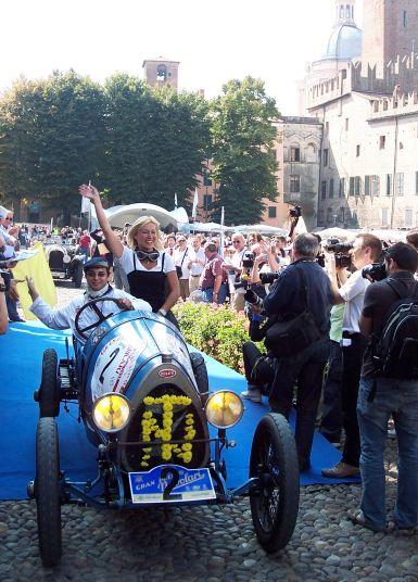 Sono ben 300 gli equipaggi che hanno preso il via per la 19^ edizione del Gran Premio Nuvolari, una delle più importanti manifestazioni di auto storiche nel panorama mondiale, seconda per