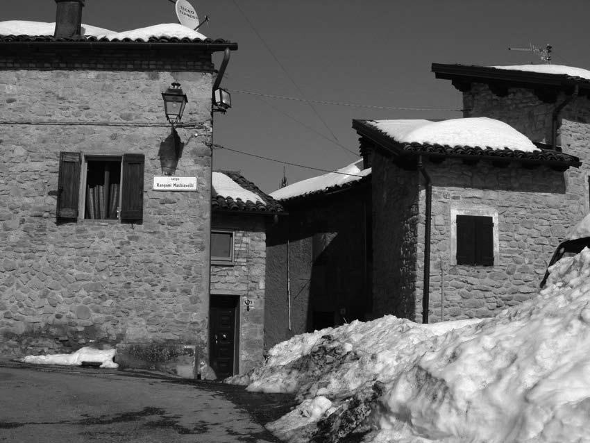 Il borgo antico di Rosola.