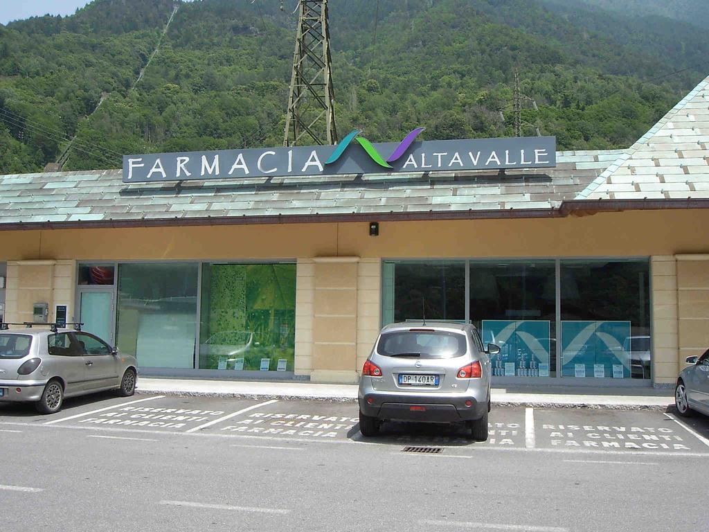 Inclusa nel centro commerciale 200,00 mq N piani 1 Presenza di