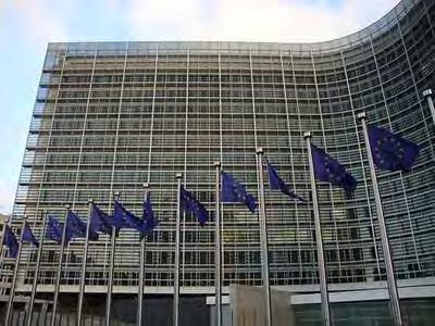 Bruxelles (Belgio), Lussemburgo Ruolo: Propone nuove leggi - Gestisce le politiche e assegna i finanziamenti dell UE - Assicura il rispetto della legislazione