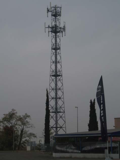 Scheda 31 Attrezzature tecnologiche Stato di progetto Antenna di telefonia mobile Via Emilia Totale area 103 mq Foto