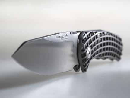 technology by Lionsteel. In 2015, this Maniago-based company did it again in Atlanta, winning Overall Knife of the Year (the prize awarded for the best product) for Lionsteel T.R.E.