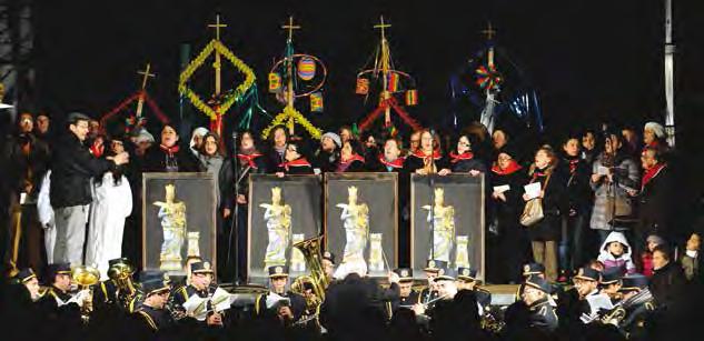 CANTATA DETTA DEI MULINARA INTRODUZIONE L autunno dà fiorite poche rose vellutate: son dal popolo portate in omaggio alla sua stella.