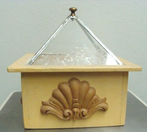 coperchio a piramide in vetro
