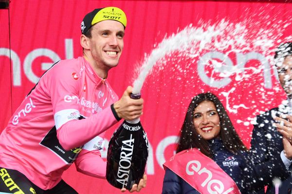 LE PILLOLE STATISTICHE Seconda vittoria di tappa per Esteban Chaves dopo Corvara 2016: è la 27esima vittoria di tappa per la Colombia al Giro.