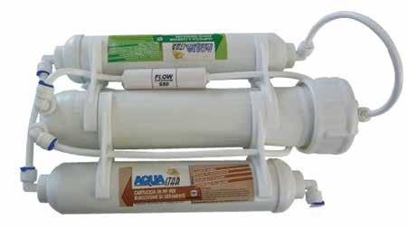 AQUA-RO Sistema ad osmosi 3 stadi per acquari AQUA RO produce fino a 200 l di acqua al giorno* ed è composto da: - prefiltro a sedimenti IN LINE per rimuovere le impurità fino a