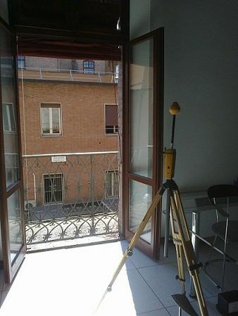 4) Balcone ufficio SIPRO 08/10/15; ore 11:11 11:17 <1 (0.6) MONITORAGGIO SRB - Via Cairoli 13, Ferrara 7.00 6.00 E(V/M) 5.00 4.00 3.00 2.