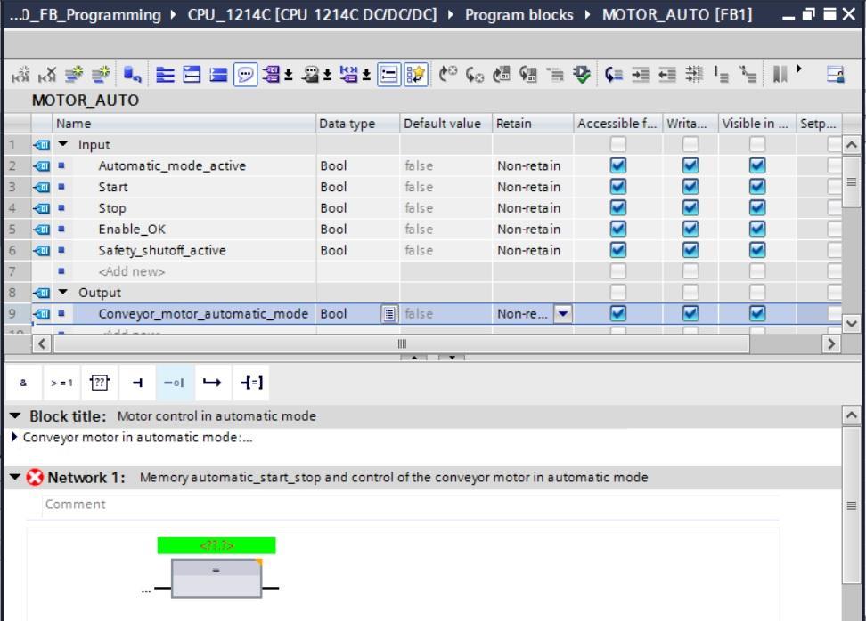 Trascinare il parametro Output #Conveyor_motor_automatic_mode su <??.?> sopra il blocco appena inserito.