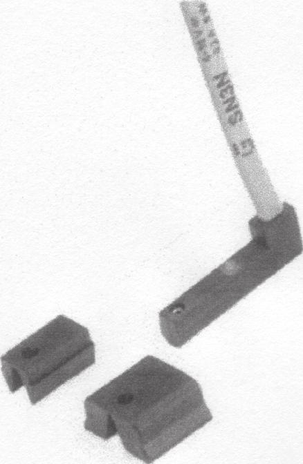 P5GC Sensori Sensori per pinze P5GC I sensori possono essere regolati lungo le scanalature Dimensioni (mm) X Taglia 10 16 25 Y X