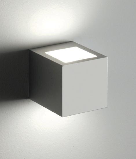 Dimensioni: 32,2x20,6cm Lamp.: 1x70W COSTO LISTINO.