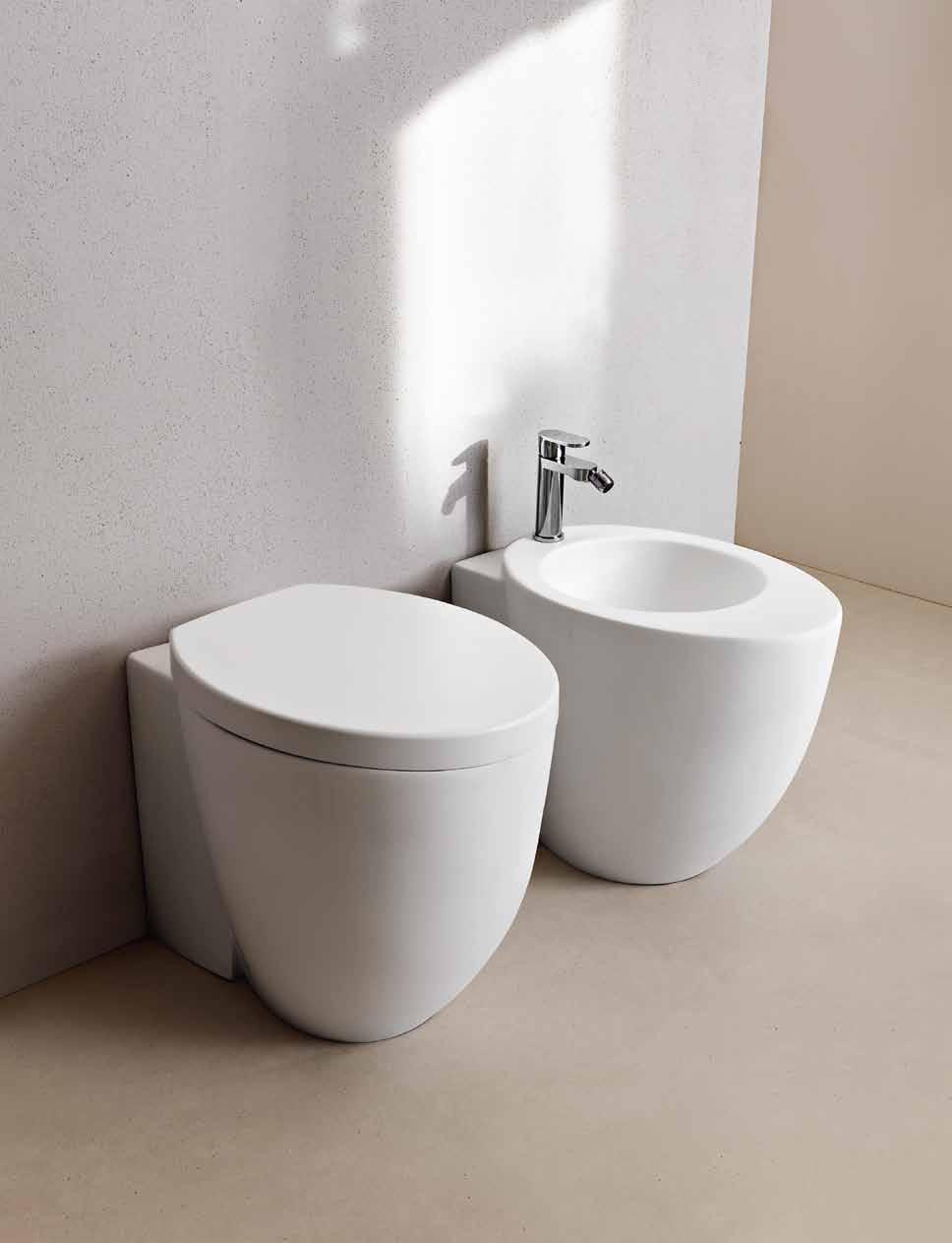 90 design Claudio Silvestrin 91 Bidet a terra Back to wall