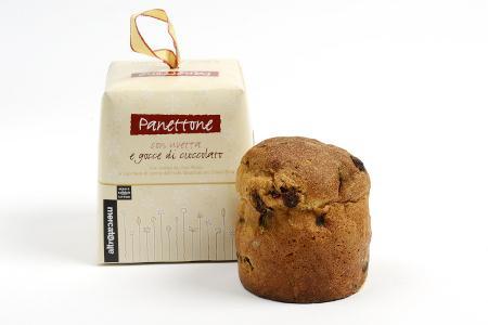 Panettoncino con uvetta e gocce di cioccolato Codice: 375 Peso: 100 g Prezzo al pubblico: 1,80 (IVA 10% inclusa) Confezione: 24 pz Settore sconto: S5 % ingredienti commercio equo: >50% Uova fresche,