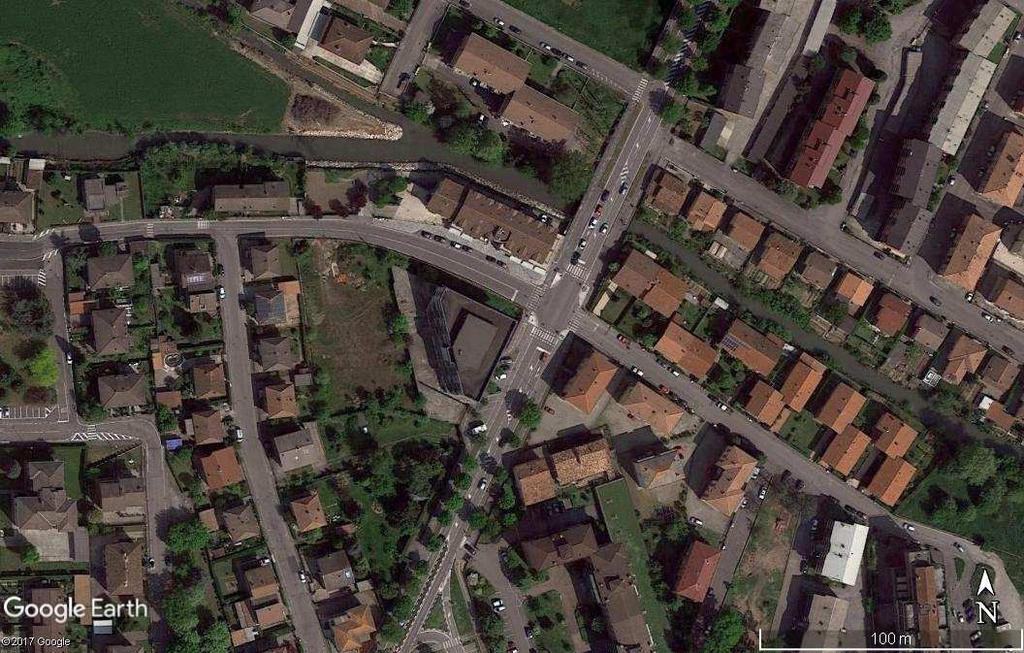 Fig. 1 Estratto Google Earth ATTIVITA COMMERCIALE Via Lago Gerundo EDIFICIO OGGETTO DI INTERVENTO DI RIQUALIFICAZIONE EDIFICI